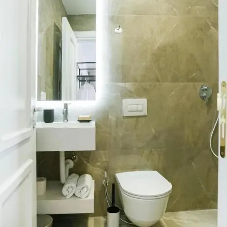 Luxury 2 In