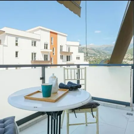 Apartment Luxury 2 In *